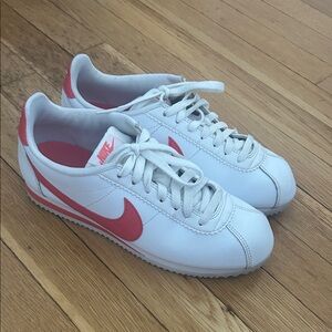 Nike Leather Classic Cortez in White and Orange